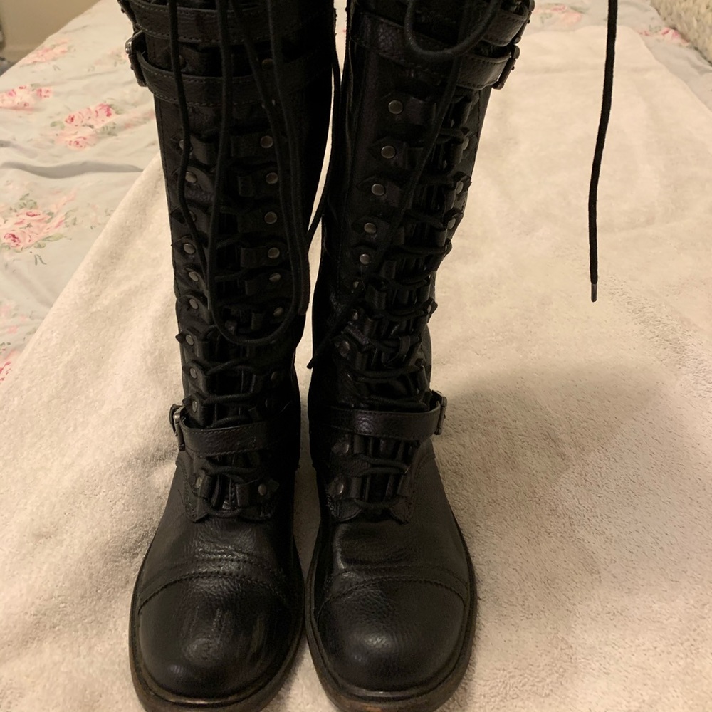 Nine West size 8 military style boots